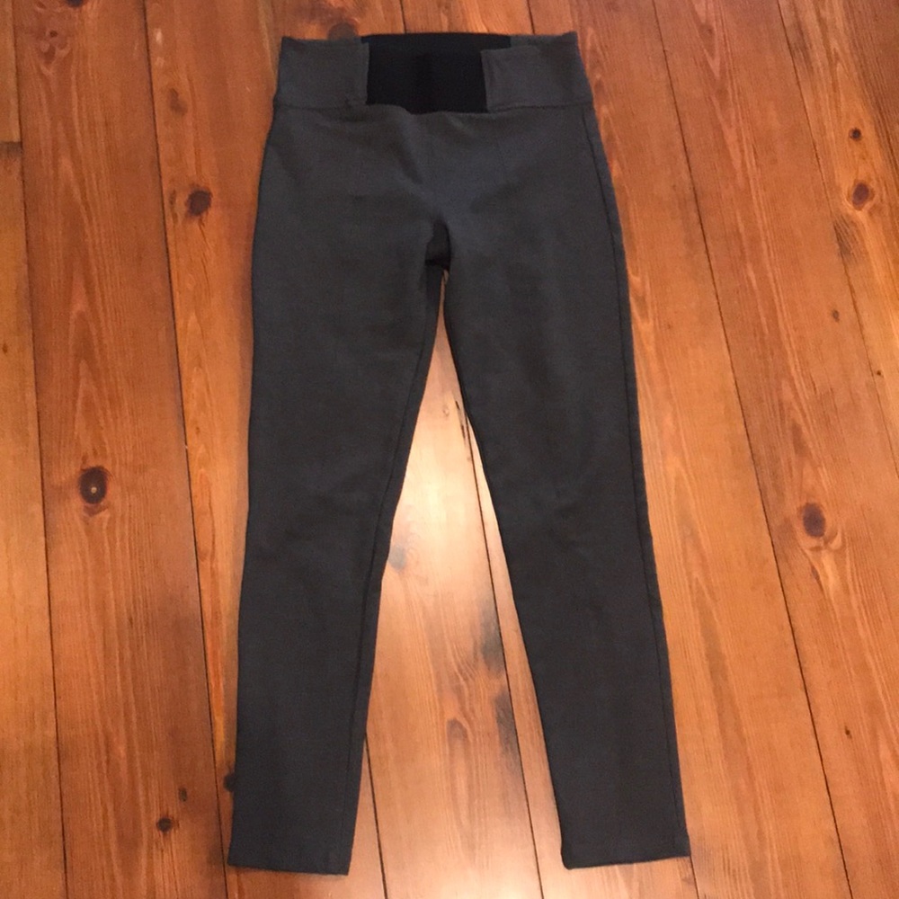 Active USA gray leggings